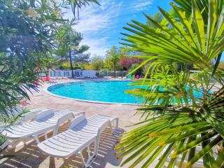Mobilhome dans camping 3 étoiles en Provence - La Roque-dʼAnthéron - 9