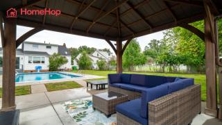 4 Bedroom Pool and Hot Tub Home Near Cleveland - Euclid - 8