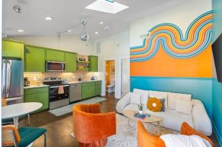 Vibrant Multi Condo Building that Sleeps 48 with 7 Units - Nashville - 8