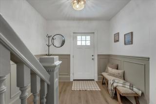 Charming Cottage Near Zoo - Omaha - 0