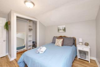 Large 4 Bedroom Home Close to Airport and IX Center - 4