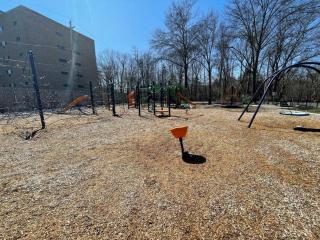 Large 4 Bedroom Home Close to Airport and IX Center - Berea - 9