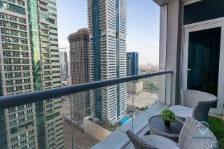 1BR Modern, Stylish Mins to Beach Dubai Marina - 7
