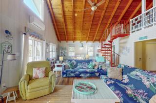 Coastal Love - Emerald Isle - 9
