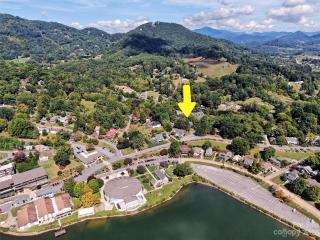 Livy's Lake Retreat, 3min walk to Lake Junaluska! - Lake Junaluska - 4