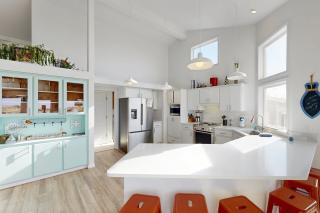 3 Bed 3 Bath Vacation home in Bayshore Beach Club - Waldport - 1