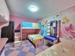 Spacious City View in Central Cairo - 1