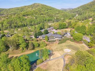 Cozy 1-Bedroom Retreat with 2 Queen Beds in Clayton GA- KW 101 - Clayton - 2
