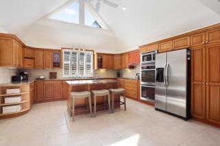 Secluded Family Retreat with Private Pool, BBQ, Outdoor Living - 2