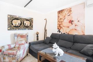 bonita habitación el apartamento compartido con todas las comodidades se sentirán como muy bien - Sevilla - 1