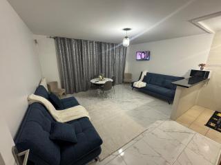 Quiet apartment near metro - 6