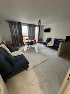 Quiet apartment near metro - 3