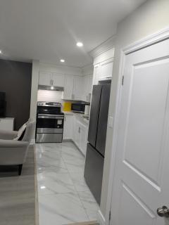 Stunning Furnished 2 Bedroom 2 Washroom Basement Apartment - Brampton - 7