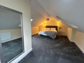 Four Bedroom House With Private Pool - Stunning countryside location with parking close to Chester City Centre - Chester - 6