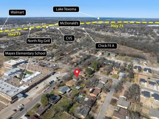 Centrally Located Denison Home - Denison - 2