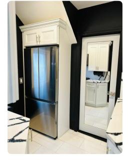 B&E Luxury vacation Suites - 0