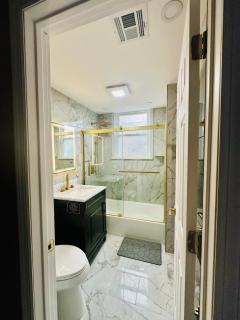 B&E Luxury vacation Suites - 3