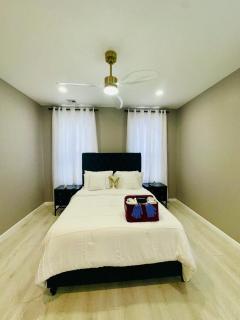 B&E Luxury vacation Suites - 1