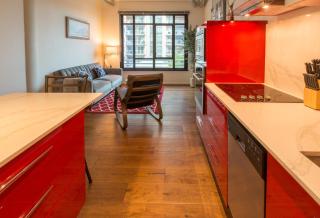 Comfortable and Cozy suite in the brand-new Juke Box building - Victoria - 7