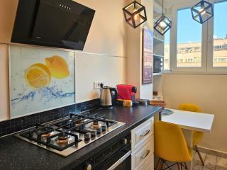 Sweet Lemons 1BD Amazing View Old Town - Bucharest - 1
