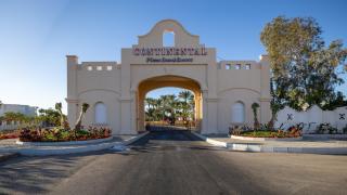 Continental Plaza Beach Resort - 9