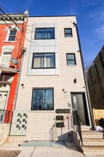 Superhero Stay Marvel Fan Paradise - 2