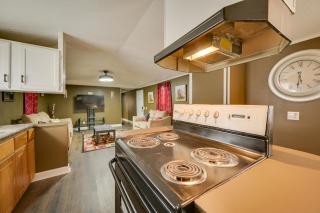 8 Mi to Dtwn Greenville Bethel Home with Yard - - 3