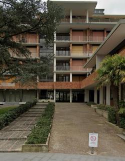Ampio appartamento in centro con vista - parcheggio gratuito e Wi-fi - 9