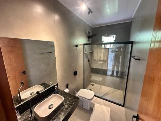 Casa novinha, com suite e garagem grande - Uberaba - 2