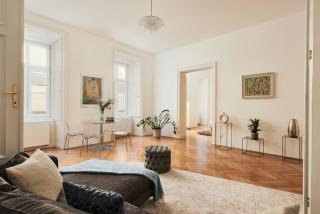 Spacious & Elegant, ideal location - Wenen - 0