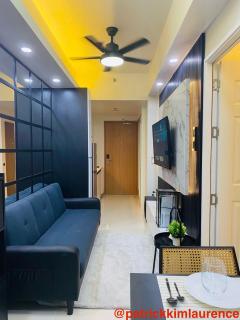 Shore 3 - 1BR Scandi-Industrial Condo Suite by The Bay - Manila - 0