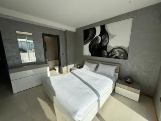 Giuliani Seafront Penthouse 15 - St Julian's - 8