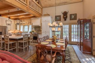 Uncle Chris' Cabin - 3