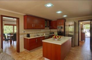 Villa with charm and privacy - 2