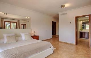 Villa with charm and privacy - 4