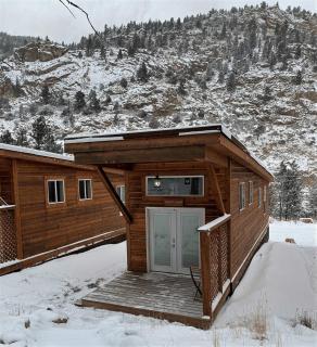 Skiers Cabin at Base Camp Lodging Company - 2