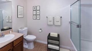 LALA LAND-1Bed with Free Parking, Pool, Sauna - Los Angeles - 8