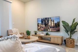 Enjoy your family time with Modern Themed Home and Pool - 5