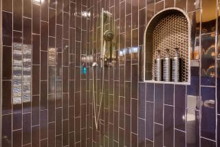 The Prima at The Louie Boutique Motel, Walk to Everything! Dog Friendly! - Newport - 1