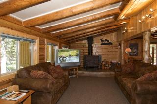 Grey Wolf Retreat - Island Park - 3