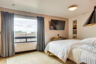 The Reed at The Louie Boutique Motel, Private Sauna! Walk to Everything! - Newport - 1