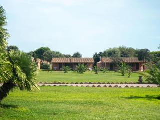 Bungalow in Marina di Montalto near Beach - Torre di Montalto - 4