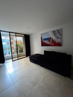 Apt with privileged location - 0