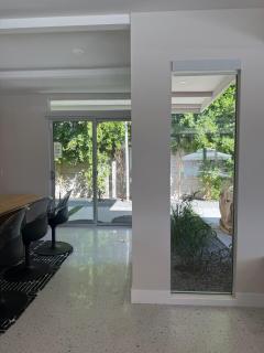 Aerhaus - Mid-Century Oasis - Palm Springs - 2