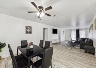 Luxshortlet - Houston - 3