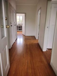 3 Bedroom Serviced House - Auckland - 5