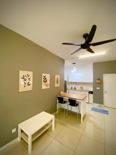 Savanna Executive Suites at Southville by D'KAY HOMES, Pool with Slide - 7