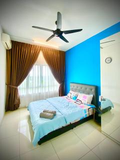 Savanna Executive Suites at Southville by D'KAY HOMES, Pool with Slide - Kampung Dengkil - 7