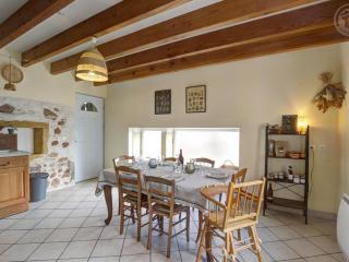 Gîte de charme avec jardin, terrasse et poêle à bois en pleine nature - FR-1-496-250 - Sevelinges - 7
