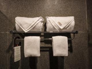 Azana Garden Hill Resort Blora - 8